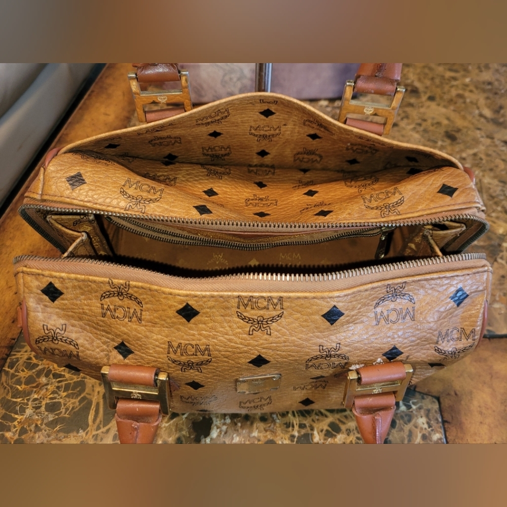 MCM Congac Boston Bag Leather Handbag With Crossbody9 - Picture 8 of 13